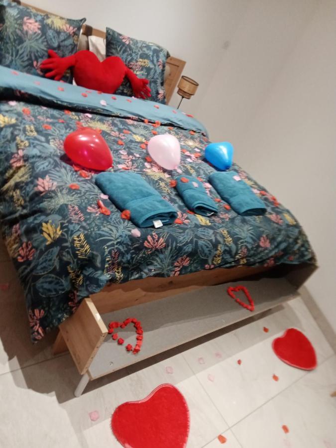 Jolie Maison, Balneo Lumino Therapie Et Terrasse Colmar Zimmer foto